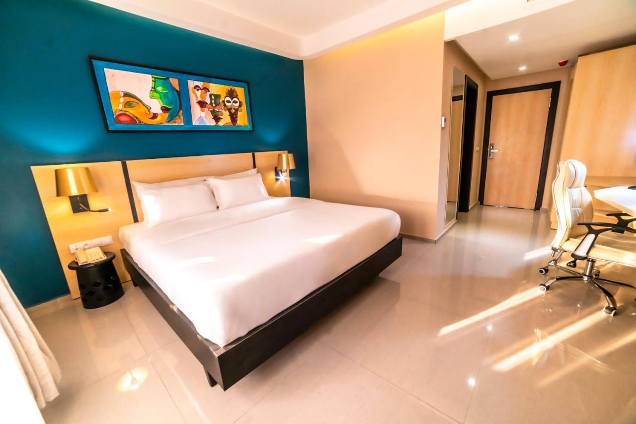 Best Western Plus Soaho Douala Airport ภายนอก รูปภาพ