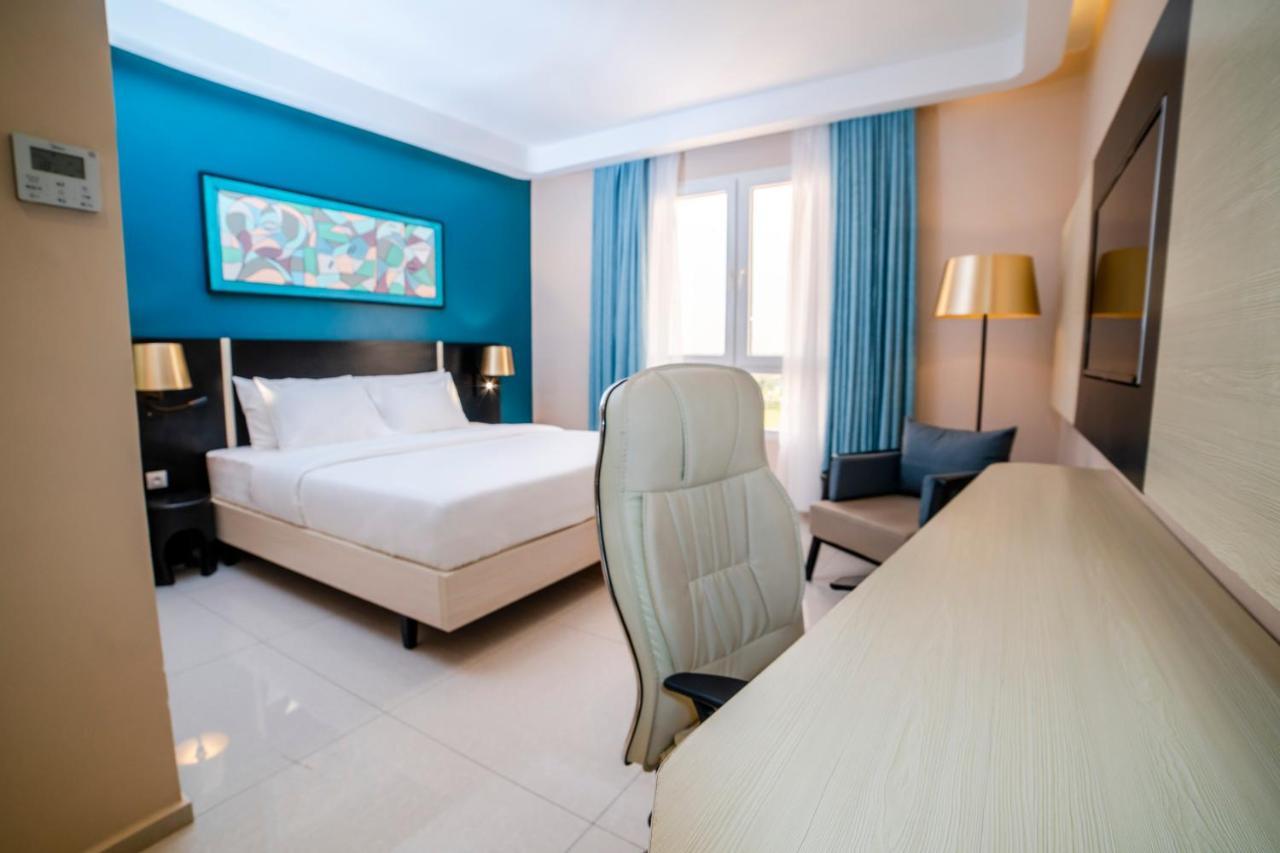 Best Western Plus Soaho Douala Airport ภายนอก รูปภาพ