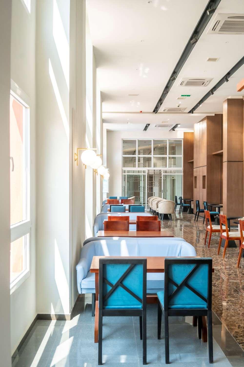 Best Western Plus Soaho Douala Airport ภายนอก รูปภาพ