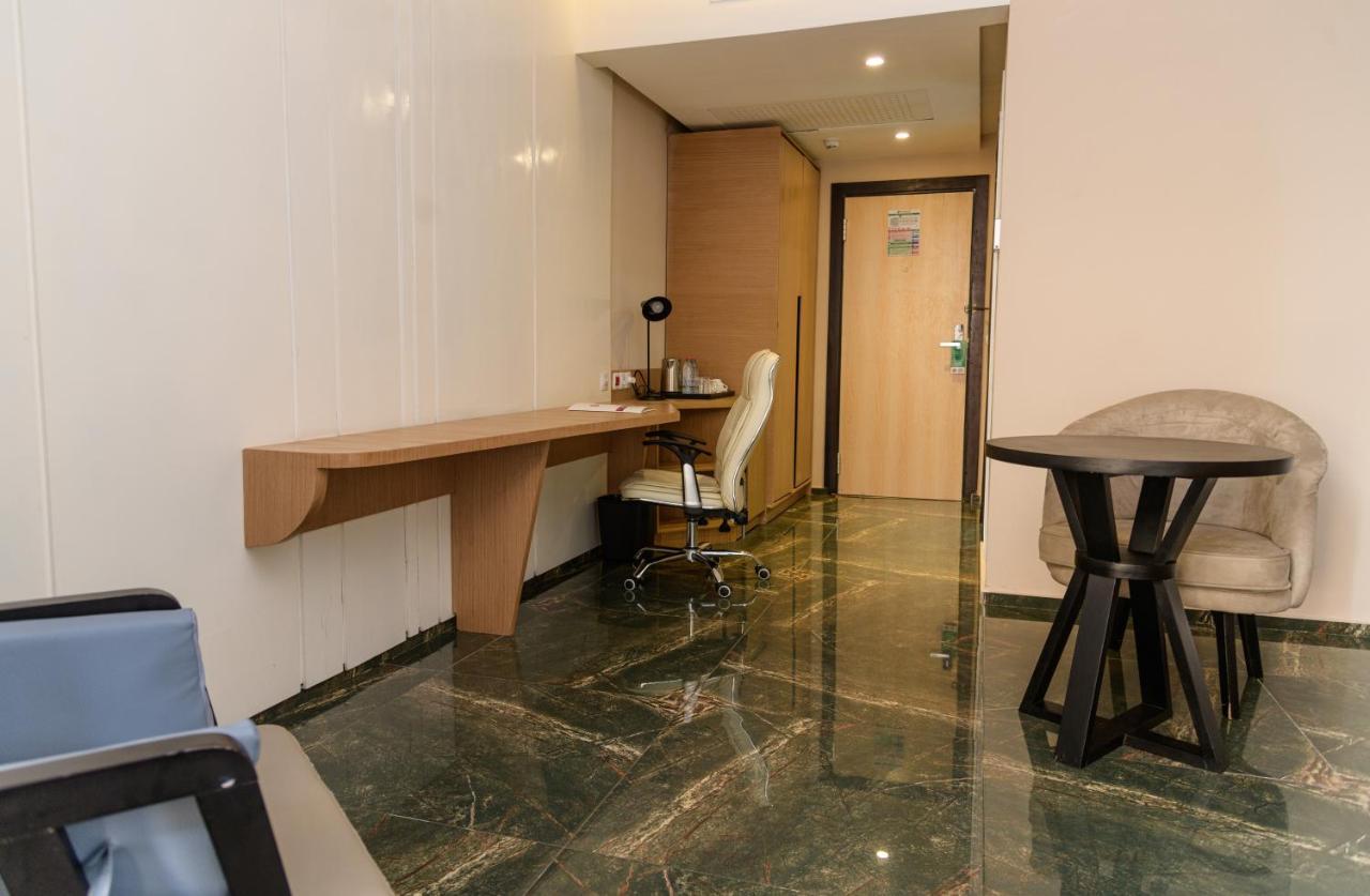 Best Western Plus Soaho Douala Airport ภายนอก รูปภาพ