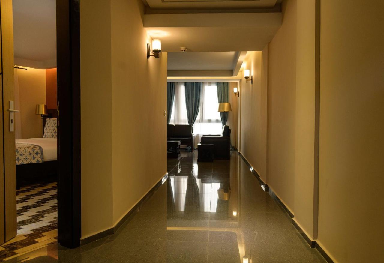 Best Western Plus Soaho Douala Airport ภายนอก รูปภาพ
