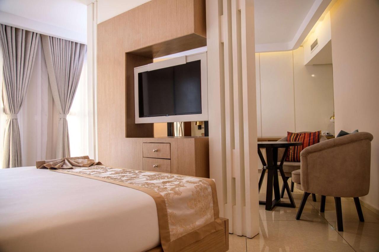 Best Western Plus Soaho Douala Airport ภายนอก รูปภาพ