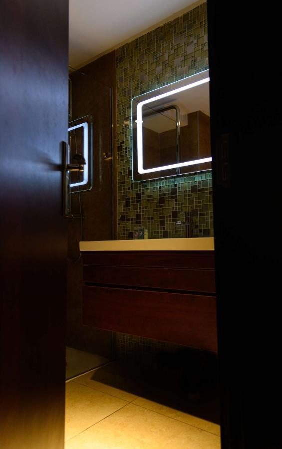 Best Western Plus Soaho Douala Airport ภายนอก รูปภาพ